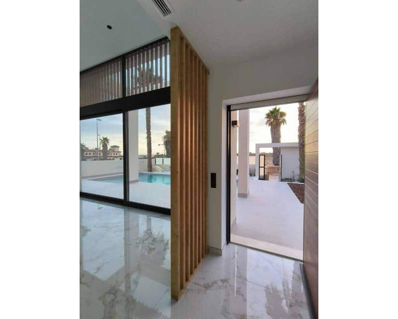 3 bedroom Villa for sale in Ciudad Quesada with pool garage - € 719,000 (Ref: 7771325)