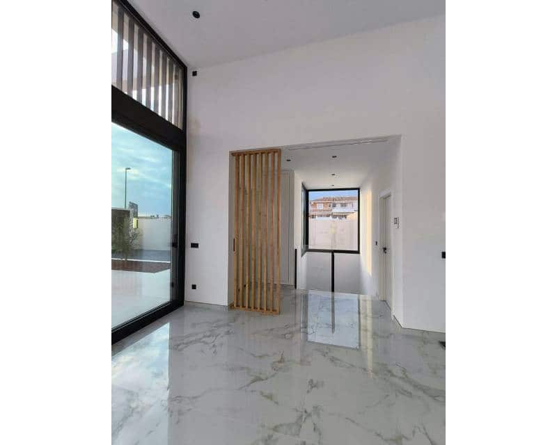 3 bedroom Villa for sale in Ciudad Quesada with pool garage - € 719,000 (Ref: 7771325)