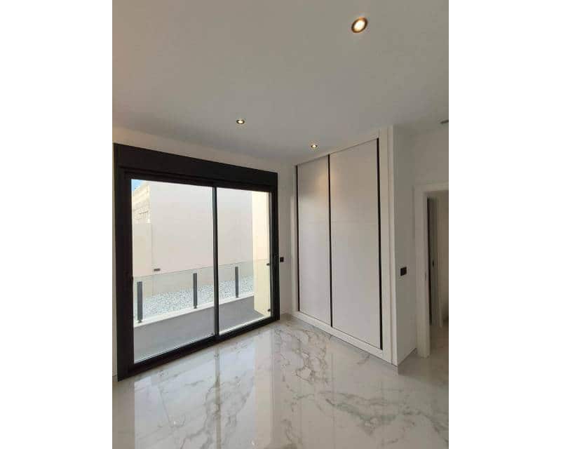 3 bedroom Villa for sale in Ciudad Quesada with pool garage - € 719,000 (Ref: 7771325)