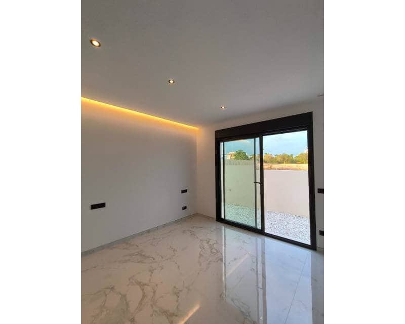 3 bedroom Villa for sale in Ciudad Quesada with pool garage - € 719,000 (Ref: 7771325)