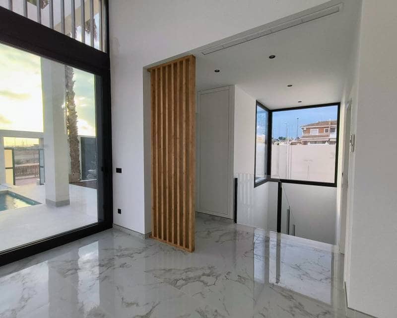 3 bedroom Villa for sale in Ciudad Quesada with pool garage - € 719,000 (Ref: 7771325)