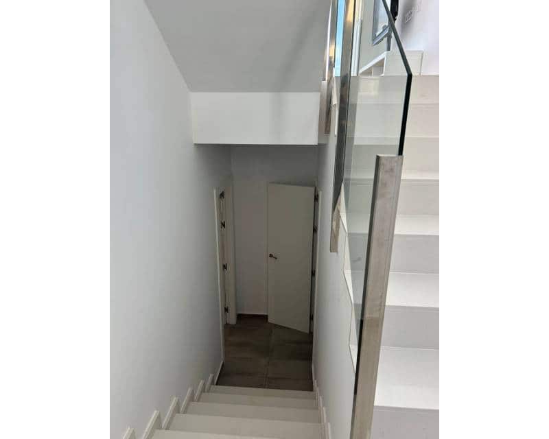 3 slaapkamer Villa te koop in El Campello met zwembad garage - € 710.000 (Ref: 7787498)