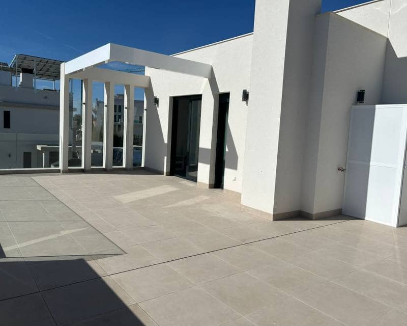 3 slaapkamer Villa te koop in El Campello met zwembad garage - € 710.000 (Ref: 7787498)
