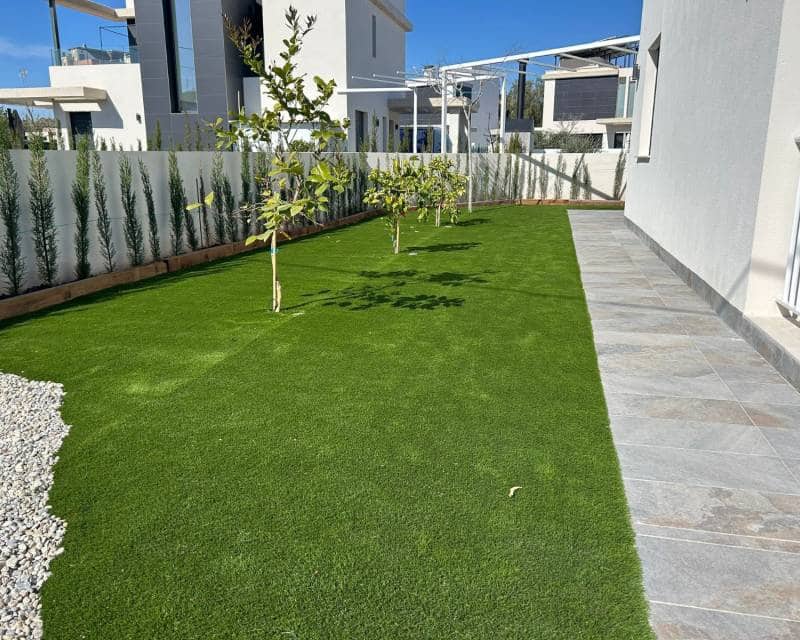 3 slaapkamer Villa te koop in El Campello met zwembad garage - € 710.000 (Ref: 7787498)