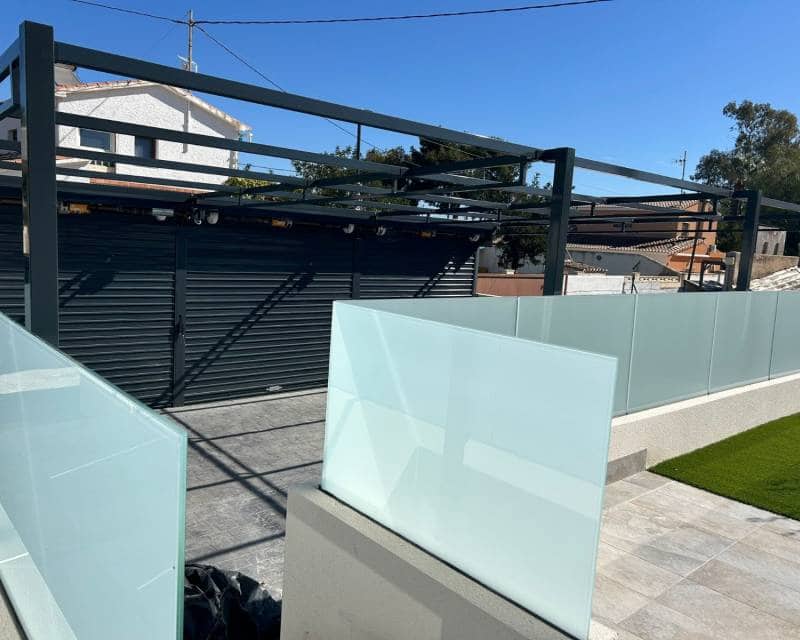 3 slaapkamer Villa te koop in El Campello met zwembad garage - € 710.000 (Ref: 7787498)