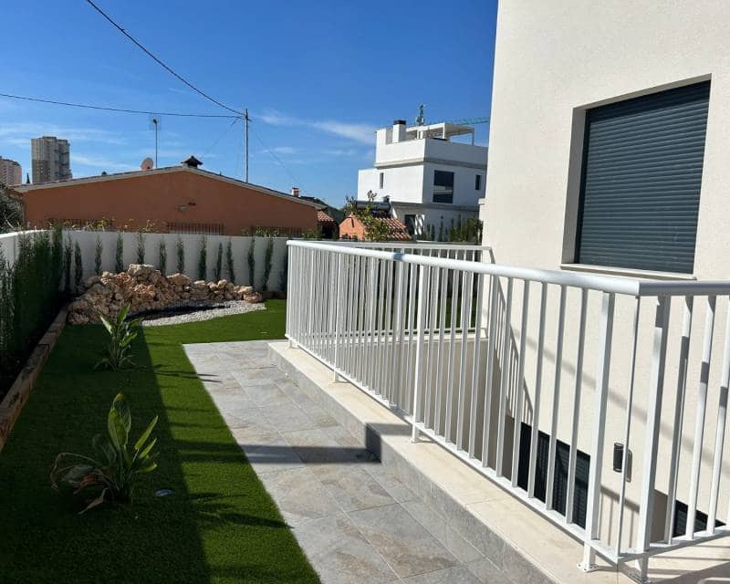 3 slaapkamer Villa te koop in El Campello met zwembad garage - € 710.000 (Ref: 7787498)