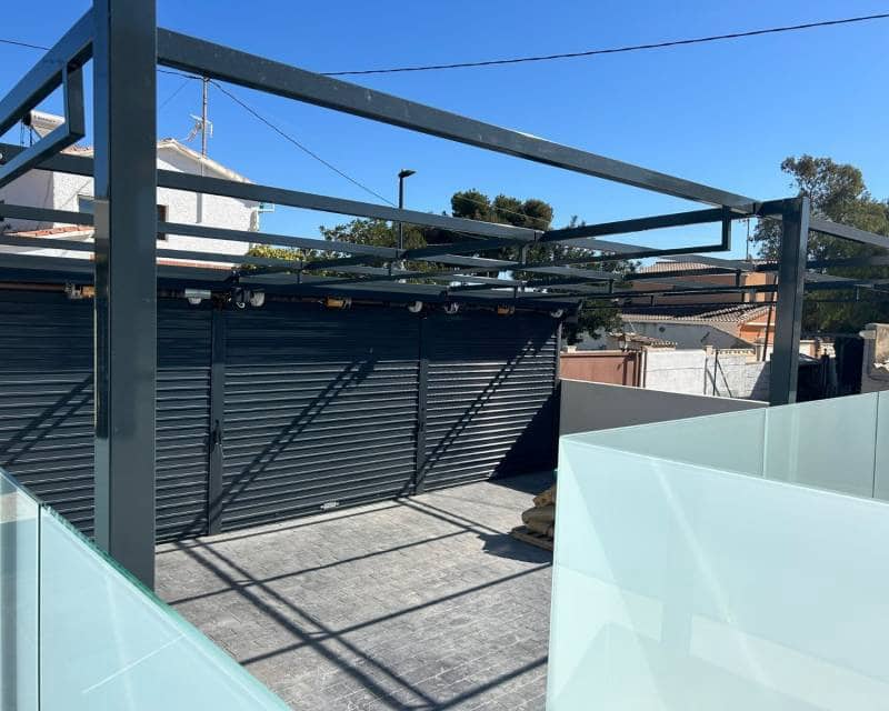 3 slaapkamer Villa te koop in El Campello met zwembad garage - € 710.000 (Ref: 7787498)