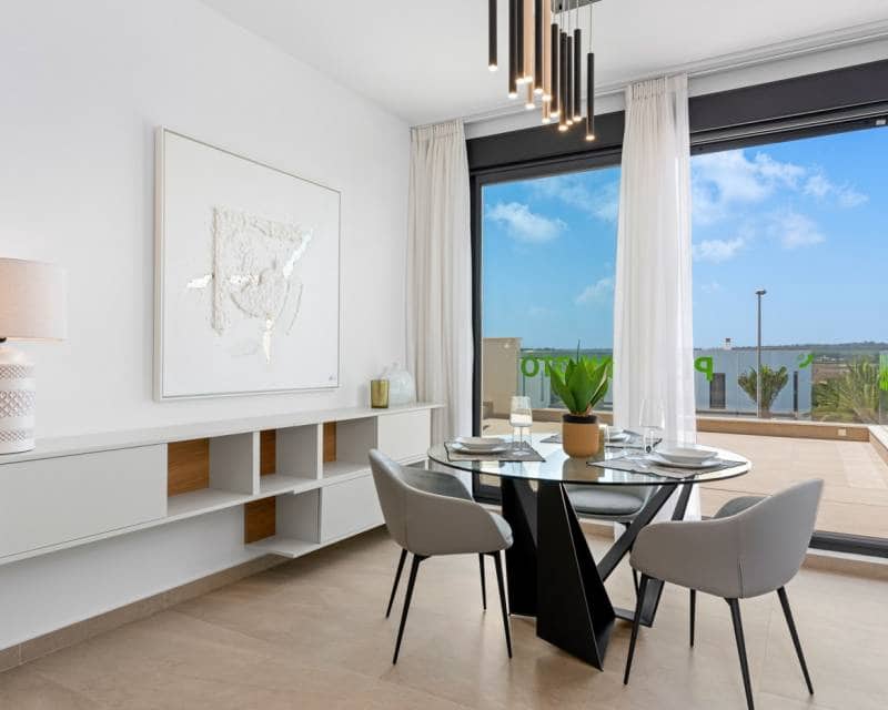 3 makuuhuone Huvila myytävänä paikassa Dehesa de Campoamor mukana uima-altaan 
autotalli - 975 000 € (Ref: 7811469)