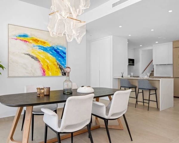 3 makuuhuone Huvila myytävänä paikassa Dehesa de Campoamor, Orihuela mukana uima-altaan 
autotalli - 975 000 € (Ref: 7811469)