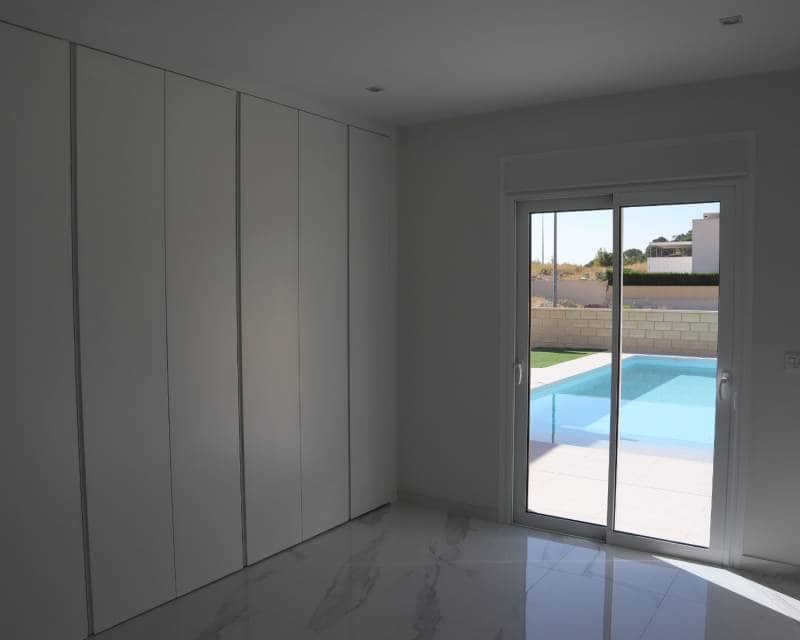 3 chambre Villa/Maison à vendre à La Romana avec piscine - 320 000 € (Ref: 7818211)