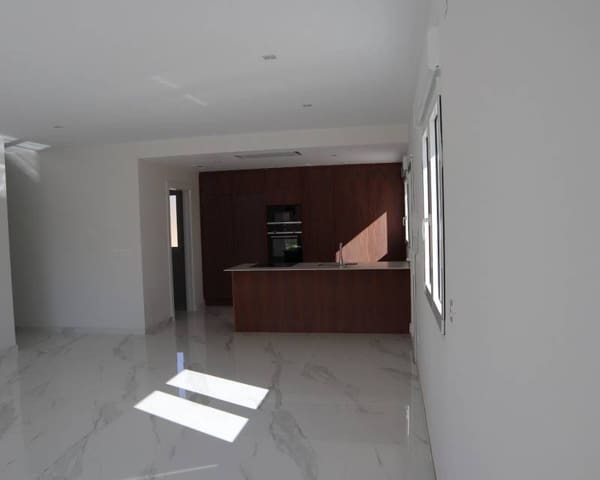 3 bedroom Villa for sale in La Romana with pool - € 320,000 (Ref: 7818211)