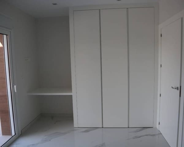 3 bedroom Villa for sale in La Romana with pool - € 320,000 (Ref: 7818211)