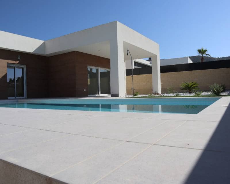 3 chambre Villa/Maison à vendre à La Romana avec piscine - 320 000 € (Ref: 7818211)