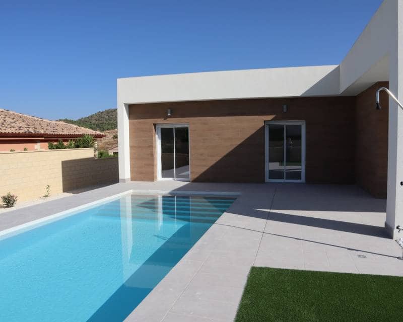 3 chambre Villa/Maison à vendre à La Romana avec piscine - 320 000 € (Ref: 7818211)