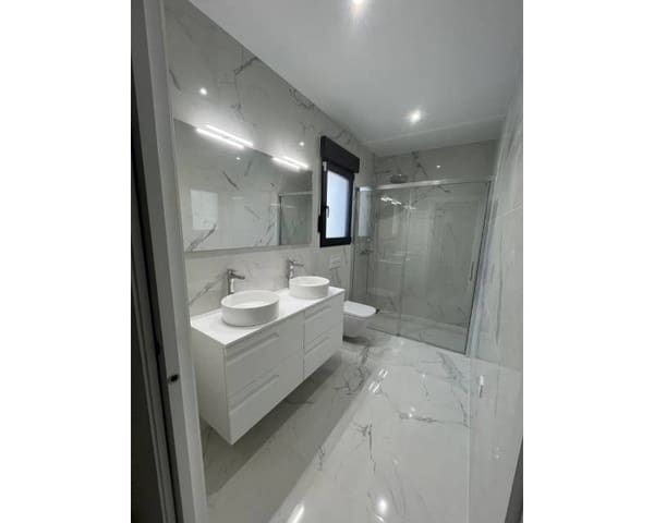 3 slaapkamer Villa te koop in La Romana met zwembad - € 360.000 (Ref: 7824564)