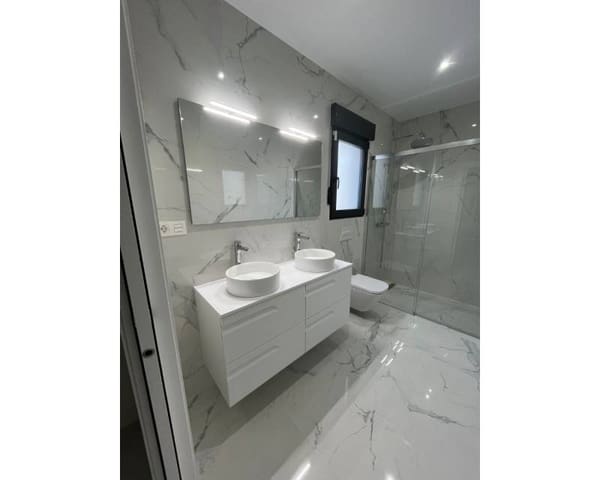 3 slaapkamer Villa te koop in La Romana met zwembad - € 360.000 (Ref: 7824564)