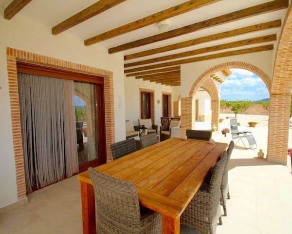 3 sovrum Villa till salu i Ubeda, Pinoso med pool - 339 000 € (Ref: 7826524)