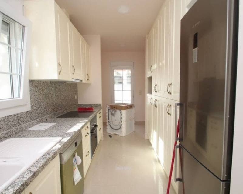 4 bedroom Villa for sale in Cabo Roig with pool - € 910,000 (Ref: 7836619)