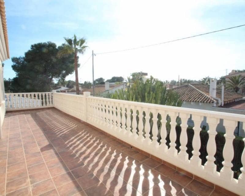 4 bedroom Villa for sale in Cabo Roig with pool - € 910,000 (Ref: 7836619)