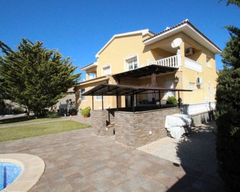 5 soverom Villa til salgs i Cabo Roig med svømmebasseng - € 1 250 000 (Ref: 7838753)