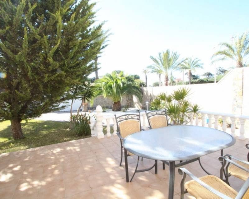 5 soverom Villa til salgs i Cabo Roig med svømmebasseng - € 1 250 000 (Ref: 7838753)