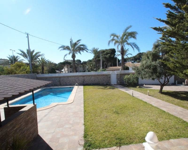 5 soverom Villa til salgs i Cabo Roig med svømmebasseng - € 1 250 000 (Ref: 7838753)
