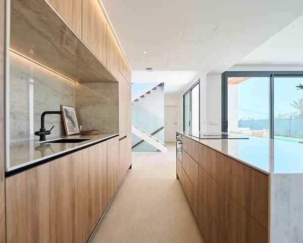 3 soveværelse Villa til salg i Escandinavia - Cautivador, Alfaz del Pi / L'Alfàs del Pi med swimmingpool garage - € 625.000 (Ref: 7865942)