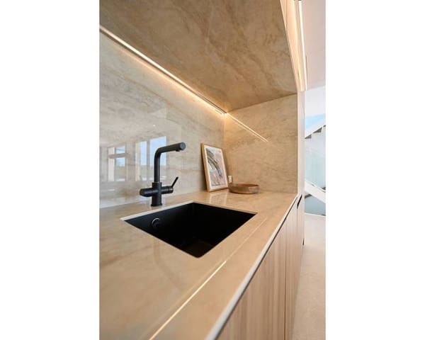 3 soveværelse Villa til salg i Escandinavia - Cautivador, Alfaz del Pi / L'Alfàs del Pi med swimmingpool garage - € 625.000 (Ref: 7865942)