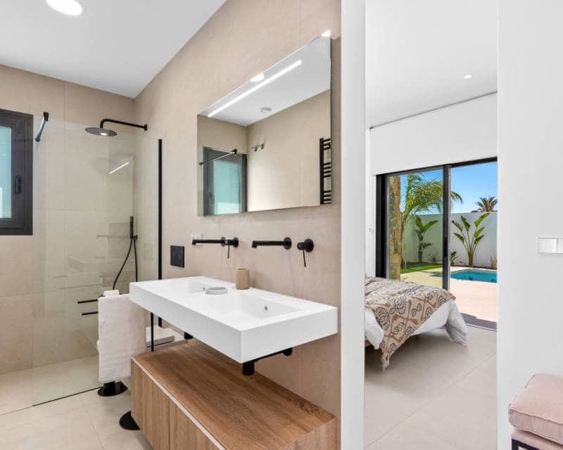 3 Zimmer Villa zu verkaufen in Los Alcazares mit Pool - 579.900 € (Ref: 7879058)