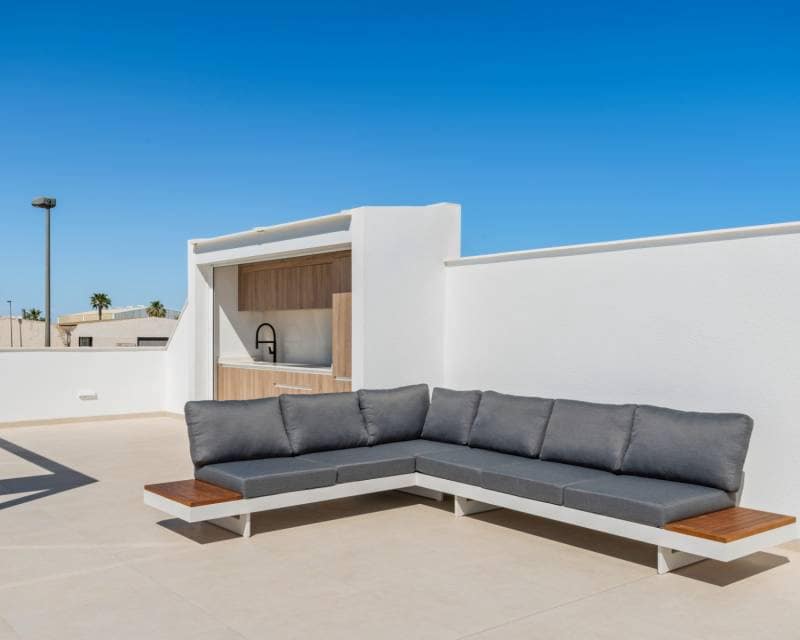 3 Zimmer Villa zu verkaufen in Los Alcazares mit Pool - 579.900 € (Ref: 7879058)