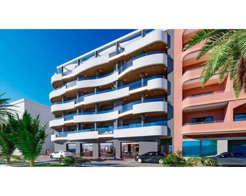 2 camera da letto Attico in vendita in Torrevieja con piscina - 469.000 € (Rif: 7965127)