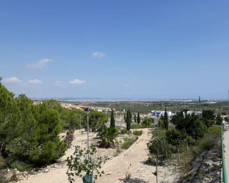 3 Zimmer Villa zu verkaufen in San Miguel de Salinas mit Pool - 649.000 € (Ref: 7992616)