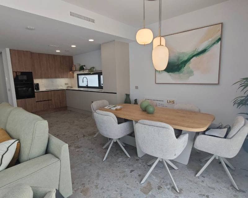 3 Zimmer Villa zu verkaufen in San Miguel de Salinas mit Pool - 649.000 € (Ref: 7992616)