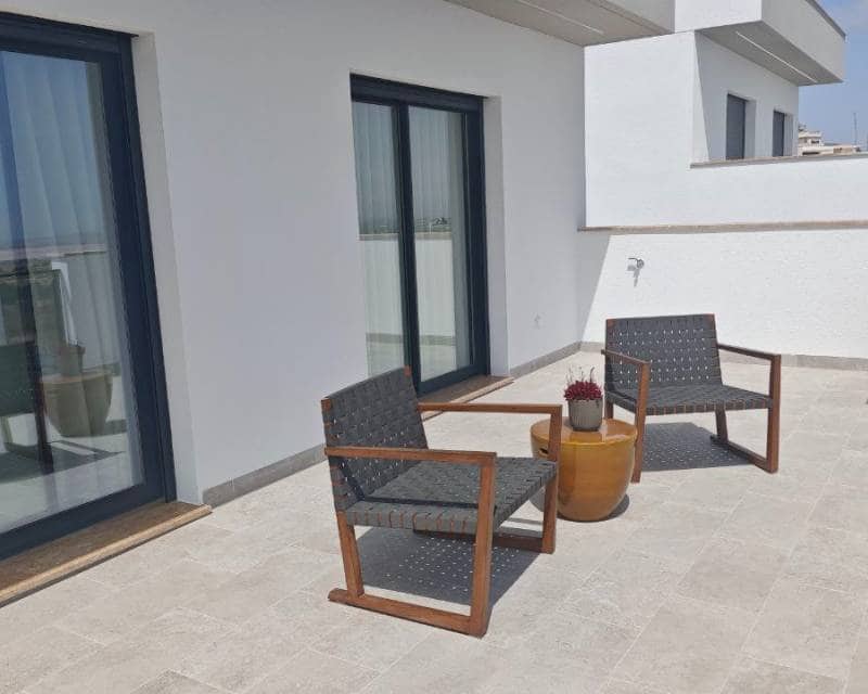 3 Zimmer Villa zu verkaufen in San Miguel de Salinas mit Pool - 649.000 € (Ref: 7992616)