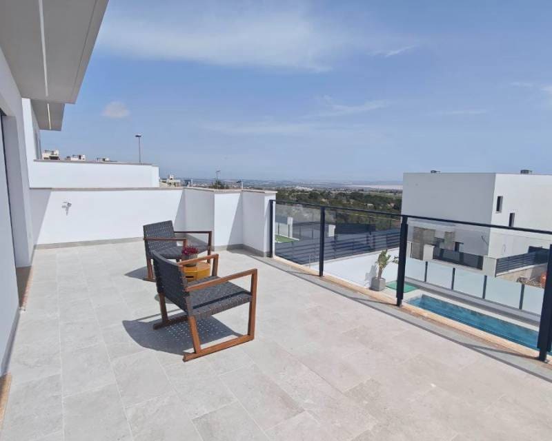 3 Zimmer Villa zu verkaufen in San Miguel de Salinas mit Pool - 649.000 € (Ref: 7992616)