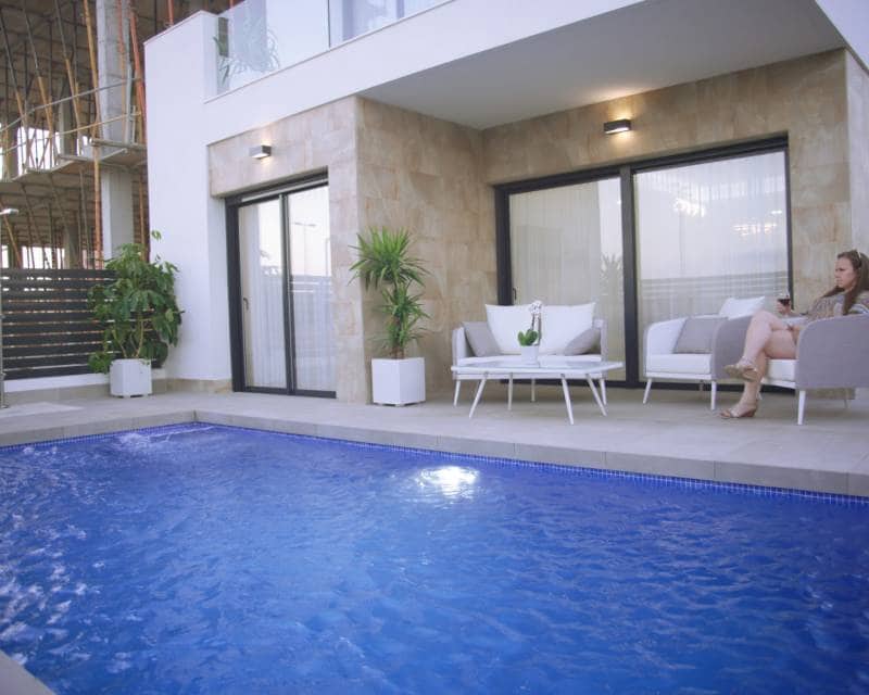 3 bedroom Villa for sale in Los Montesinos - € 349,000 (Ref: 7994490)