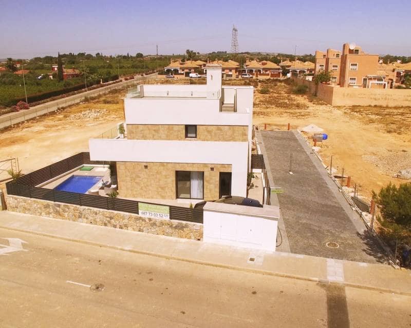 3 bedroom Villa for sale in Los Montesinos - € 349,000 (Ref: 7994490)