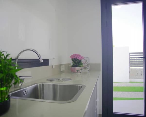 3 bedroom Villa for sale in Los Montesinos - € 349,000 (Ref: 7994490)