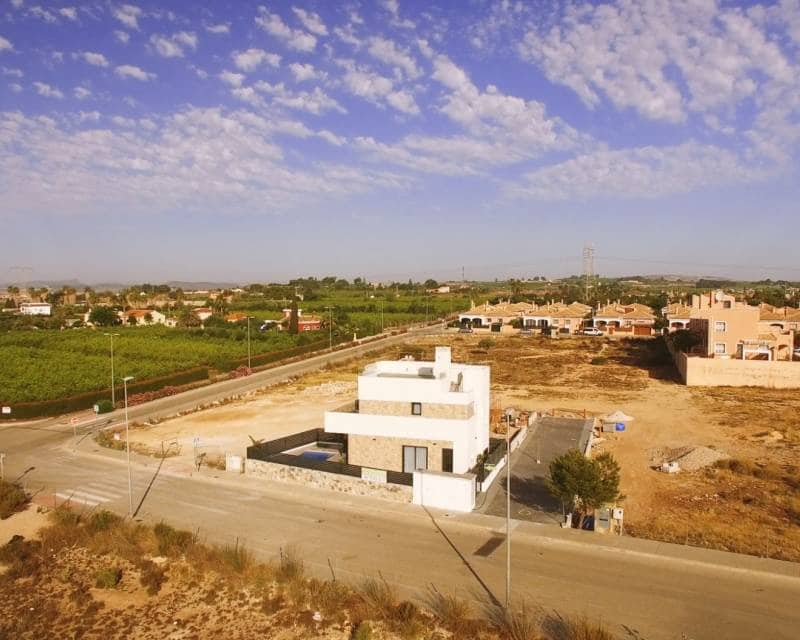 3 bedroom Villa for sale in Los Montesinos - € 349,000 (Ref: 7994490)