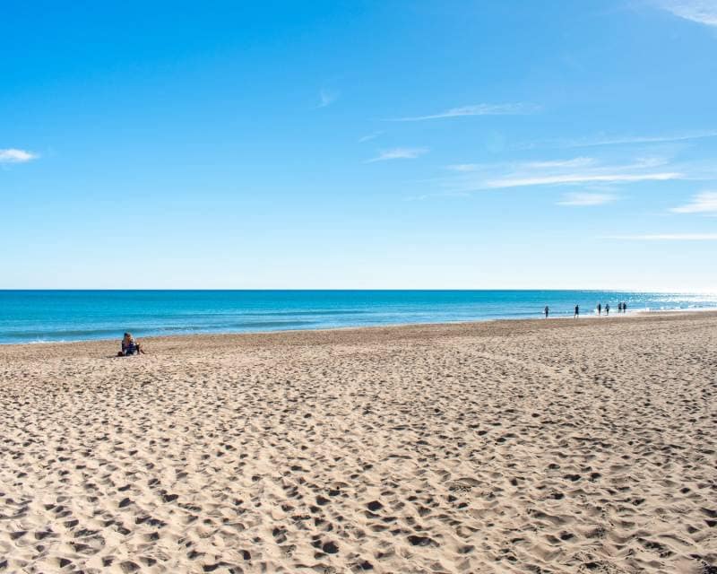 4 makuuhuone Rivitalo myytävänä paikassa Guardamar del Segura mukana uima-altaan - 550 000 € (Ref: 8036008)