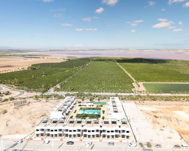 2 slaapkamer Huis te koop in Torrevieja met zwembad - € 289.900 (Ref: 8065464)