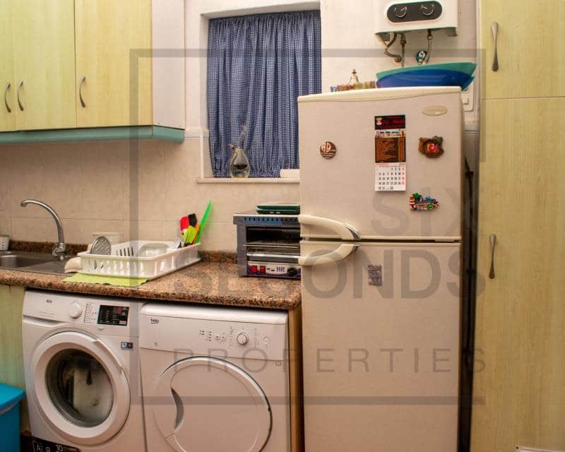 4 bedroom Villa for sale in Guardamar del Segura with garage - € 485,000 (Ref: 8098049)