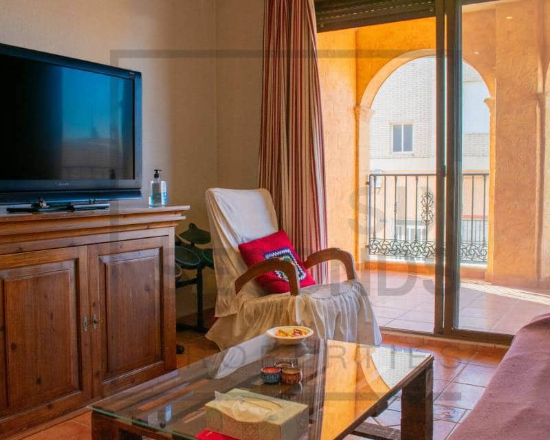 4 bedroom Villa for sale in Guardamar del Segura with garage - € 485,000 (Ref: 8098049)