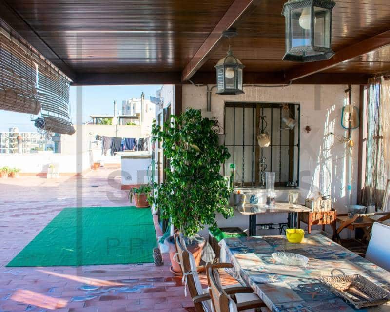 4 bedroom Villa for sale in Guardamar del Segura with garage - € 485,000 (Ref: 8098049)