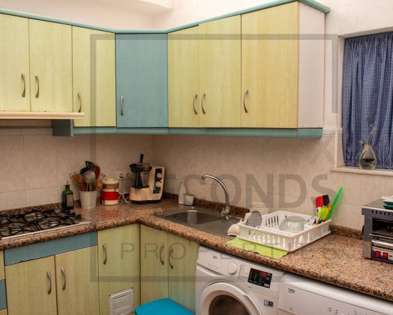 4 bedroom Villa for sale in Guardamar del Segura with garage - € 485,000 (Ref: 8098049)