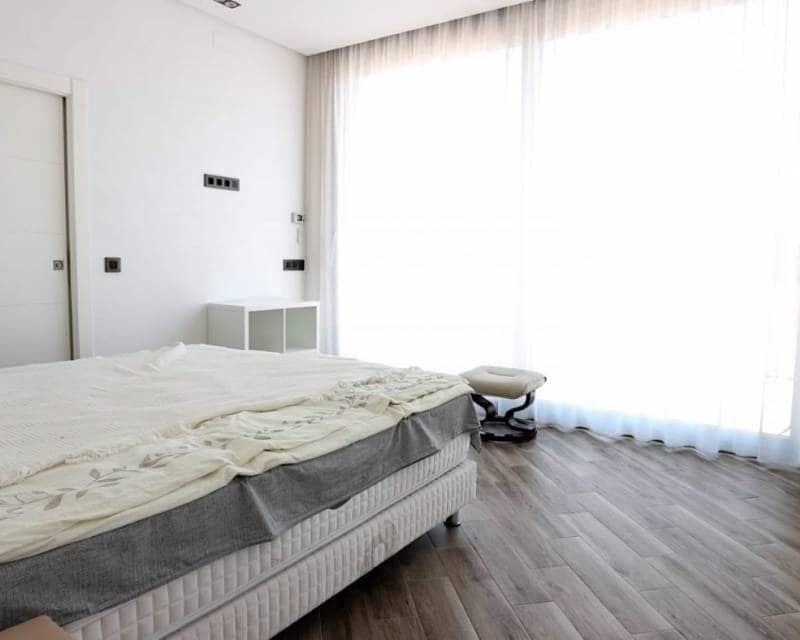 3 slaapkamer Villa te koop in Torrevieja met zwembad - € 709.000 (Ref: 8101264)