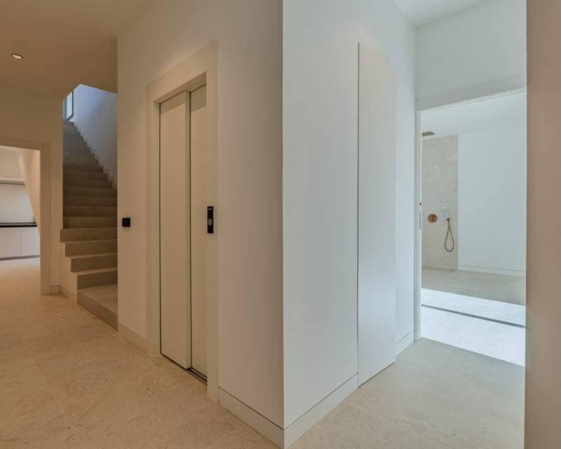 5 bedroom Villa for sale in Las Colinas Golf with pool garage - € 4,200,000 (Ref: 8130552)