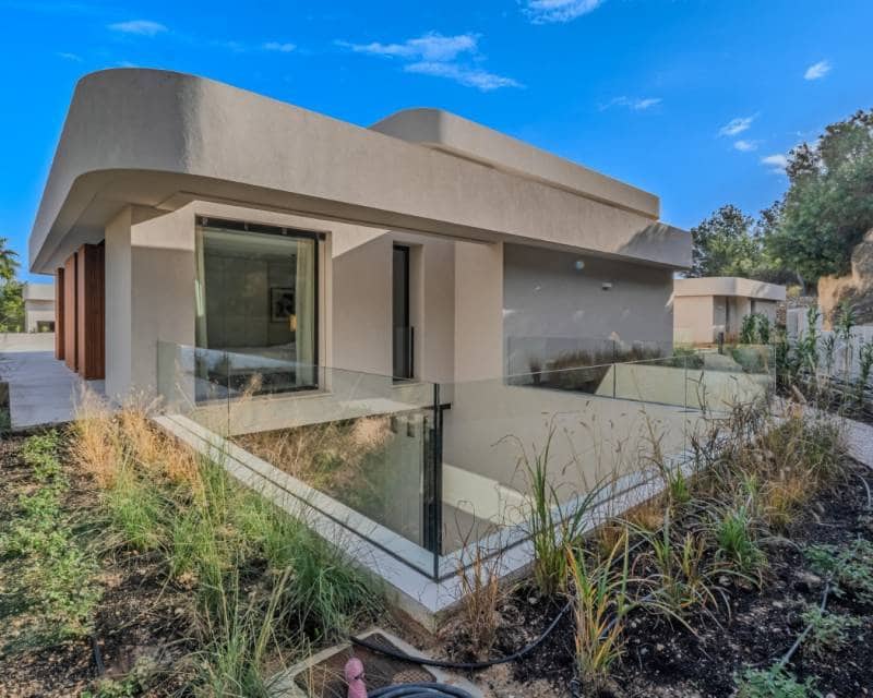 5 bedroom Villa for sale in Las Colinas Golf with pool garage - € 4,200,000 (Ref: 8130552)