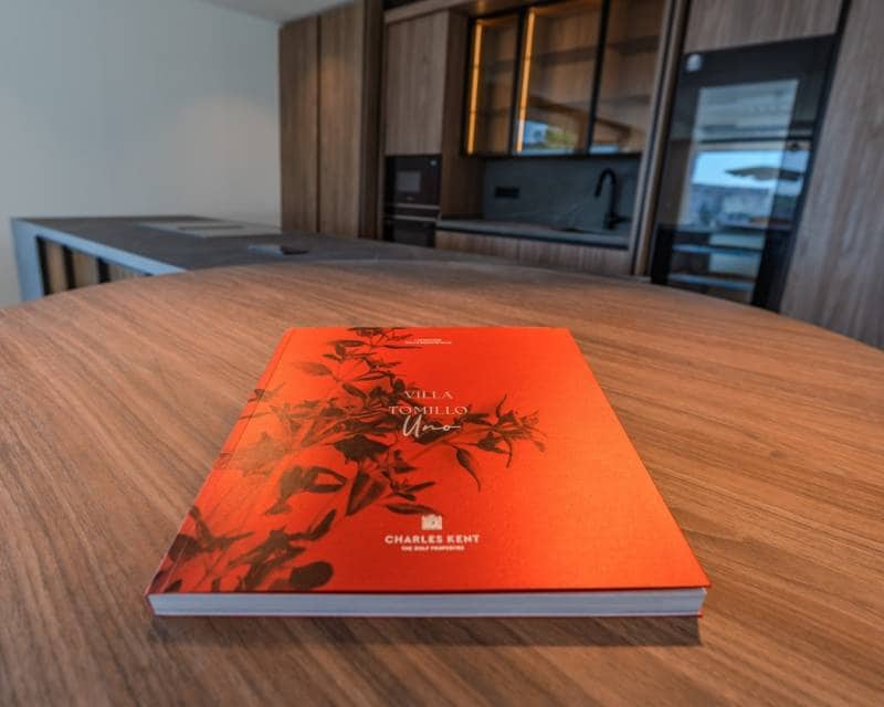 5 bedroom Villa for sale in Las Colinas Golf with pool garage - € 4,200,000 (Ref: 8130552)