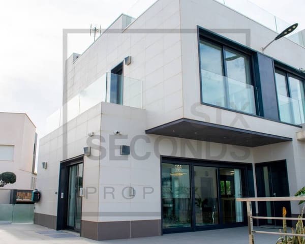 5 quarto Moradia para venda em San Miguel de Salinas com piscina - 849 000 € (Ref: 8171665)